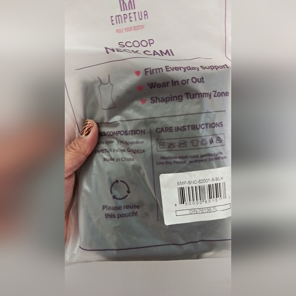 ✨NEW✨ Empetua By Shapermint Scoop Neck Cami - Picture 6 of 7